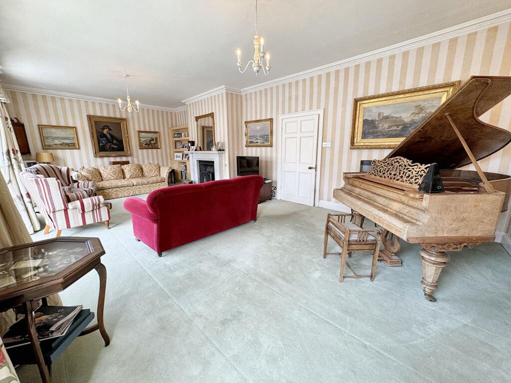 Additional property image - Old Elvet, Durham, County Durham, DH1 3HN