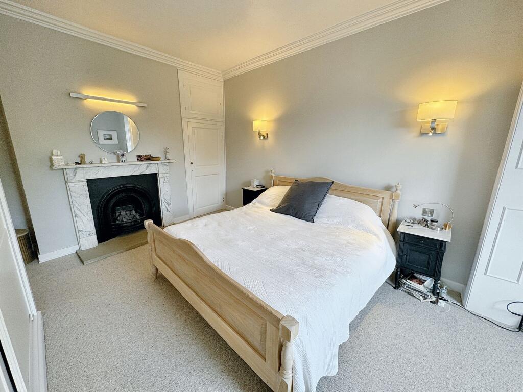 Additional property image - Old Elvet, Durham, County Durham, DH1 3HN