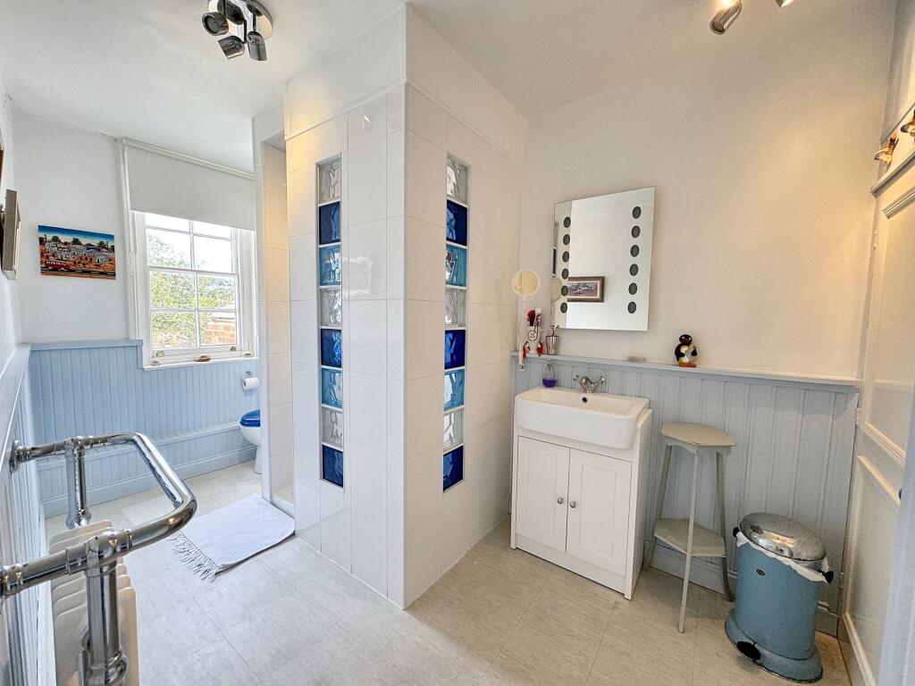 Additional property image - Old Elvet, Durham, County Durham, DH1 3HN