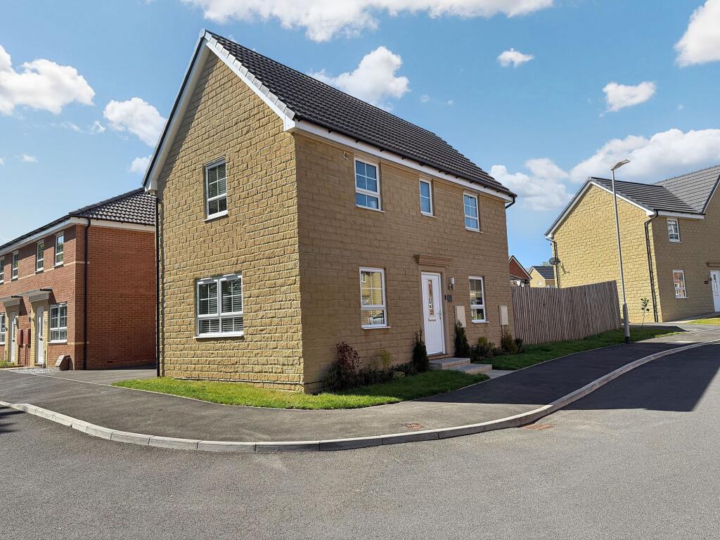 3 bedroom detached house