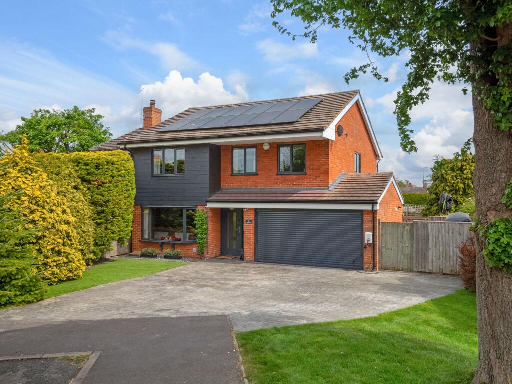Main image of property: 6 Morlands, East Hanney, OX12