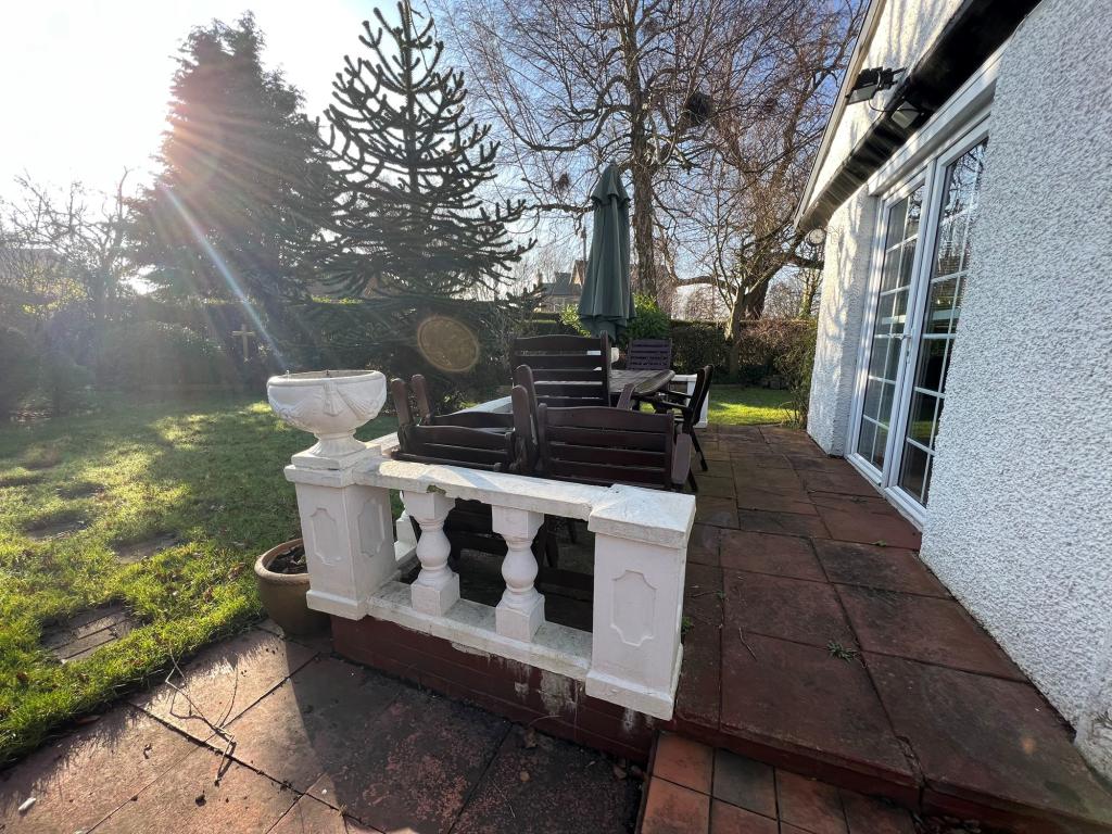 4 bedroom detached house for sale in Park Drive, Forest Hall, Newcastle