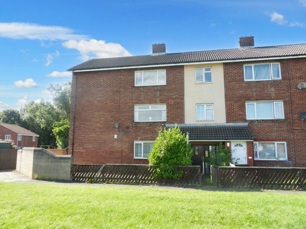 Main image of property: Camsey Close, Longbenton, Newcastle upon Tyne, Tyne and Wear, NE12 8YE