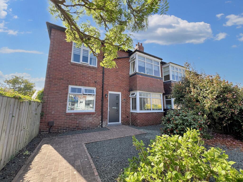 Main image of property: Briar Edge, Forest Hall, Newcastle upon Tyne, Tyne and Wear, NE12 7JN