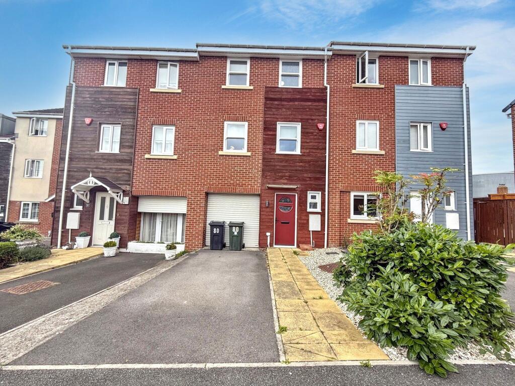 Main image of property: White Swan Close, Killingworth, Newcastle upon Tyne, Tyne and Wear, NE12 6UH