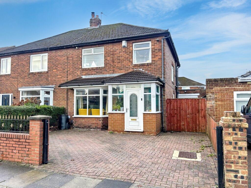 Main image of property: Crescent Way South, Forest hall, Newcastle upon Tyne, Tyne and Wear, NE12 9AS