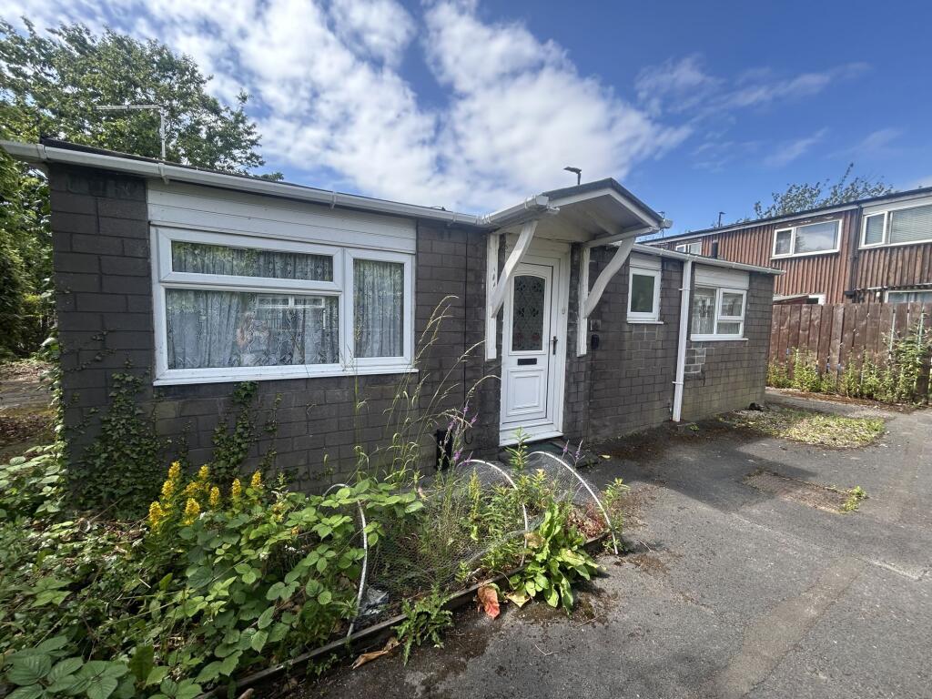 Main image of property: Hallington Mews, Killingworth, Newcastle upon Tyne, North Tyneside, NE12 6UF