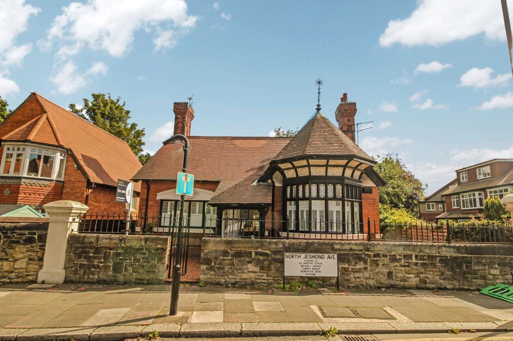 2 bedroom bungalow for rent in North Jesmond Avenue, Jesmond, Newcastle