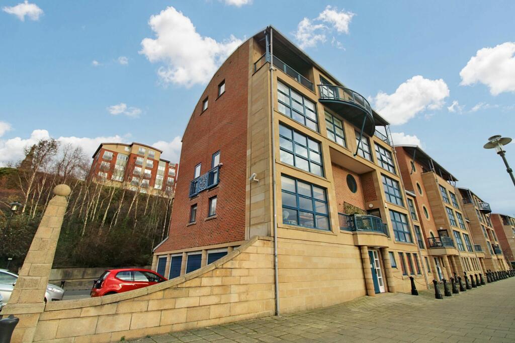 2 bedroom flat for rent in Mariners Wharf, Quayside, Newcastle upon Tyne, Tyne and Wear, NE1 2BJ, NE1