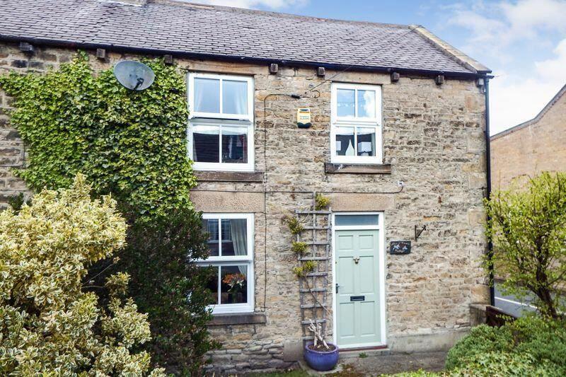 3 bedroom cottage for sale in Lead Road, Greenside, Ryton, Tyne and
