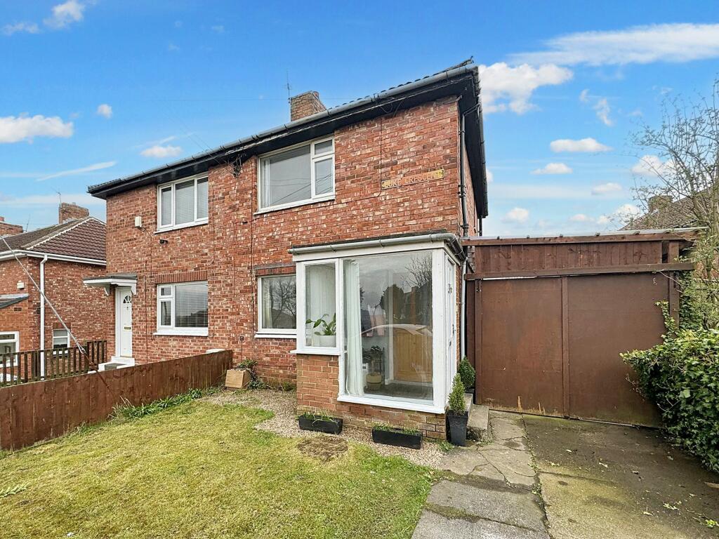 2 bedroom semidetached house for sale in Luke Crescent, Murton, Seaham