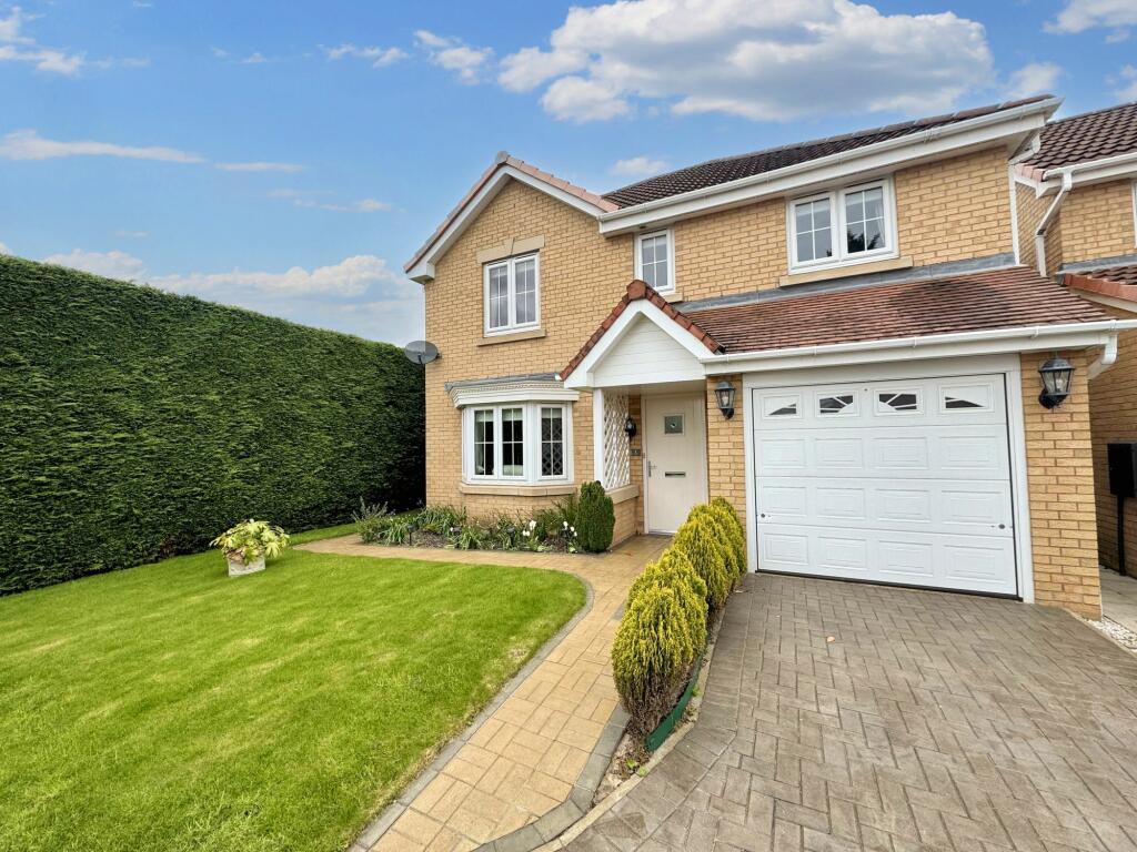 4 bedroom detached house for sale in Shaftsbury Park, HettonleHole