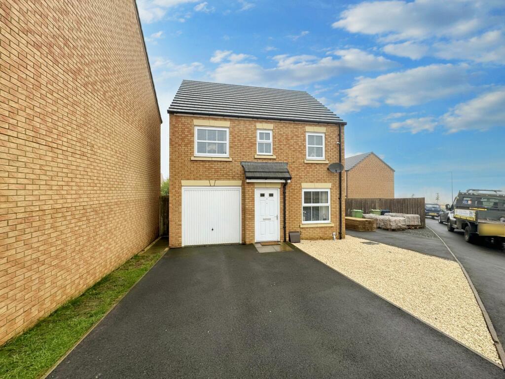3 bedroom detached house for sale in Goldcrest Way, Houghton Le Spring