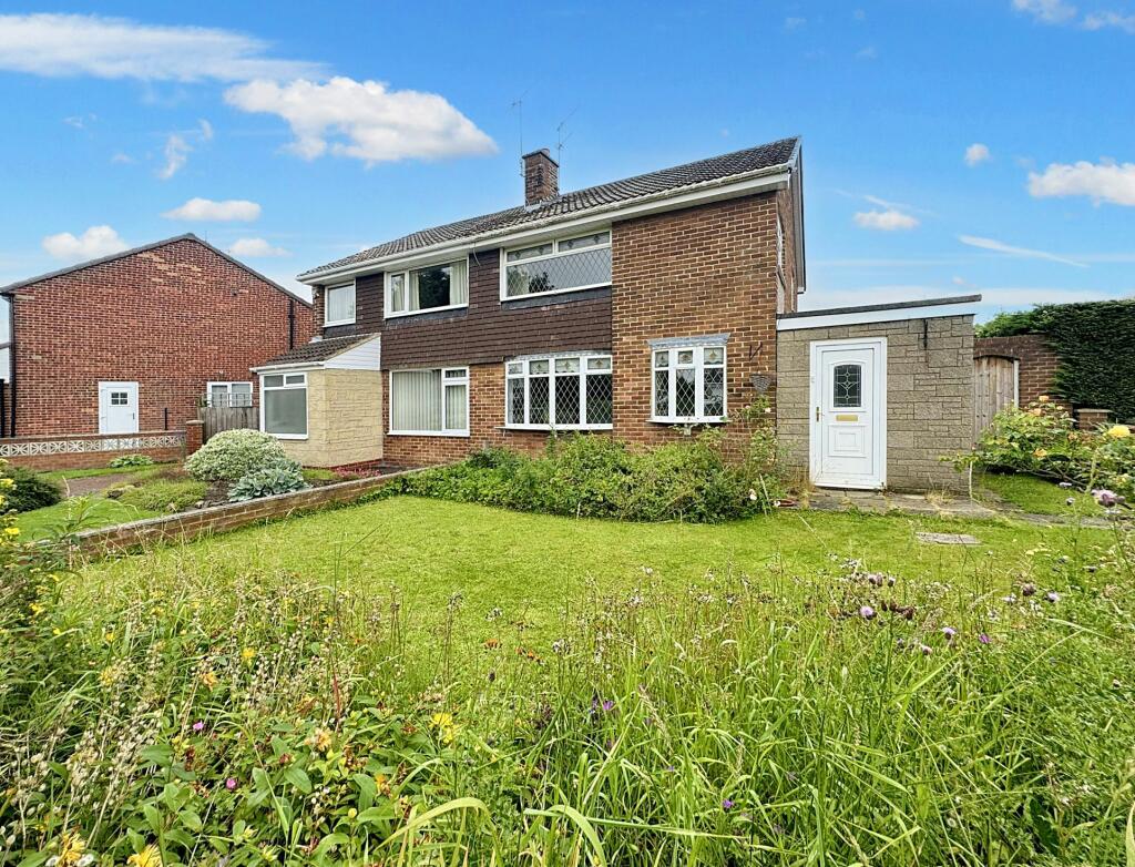 3 bedroom semi-detached house