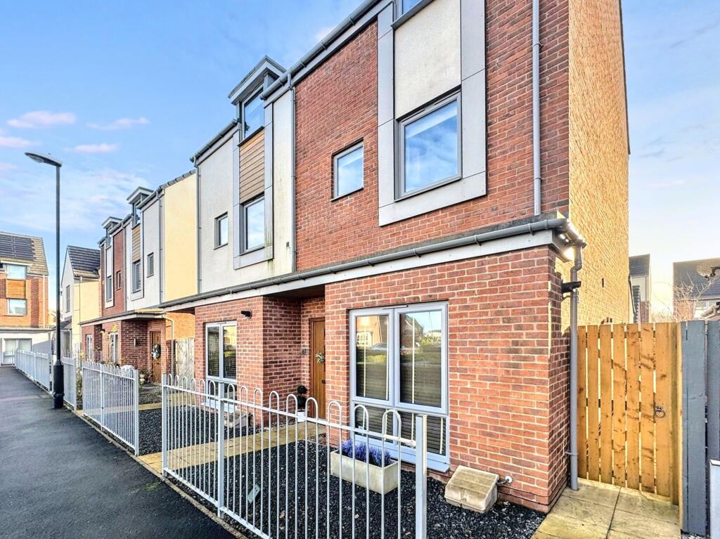 Additional property image - Whitworth Park Drive, Elba Park, Houghton Le Spring, Tyne and Wear, DH4 6GP