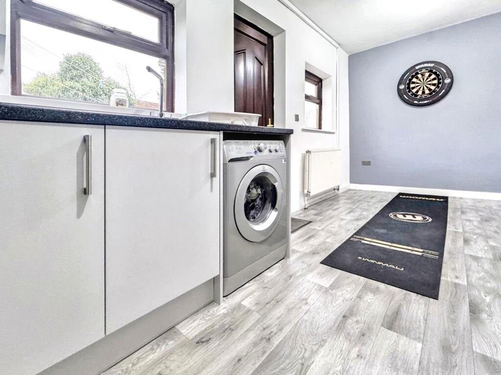 Additional property image - Eppleton Row, Hetton-le-Hole, Houghton Le Spring, Tyne and Wear, DH5 9DS