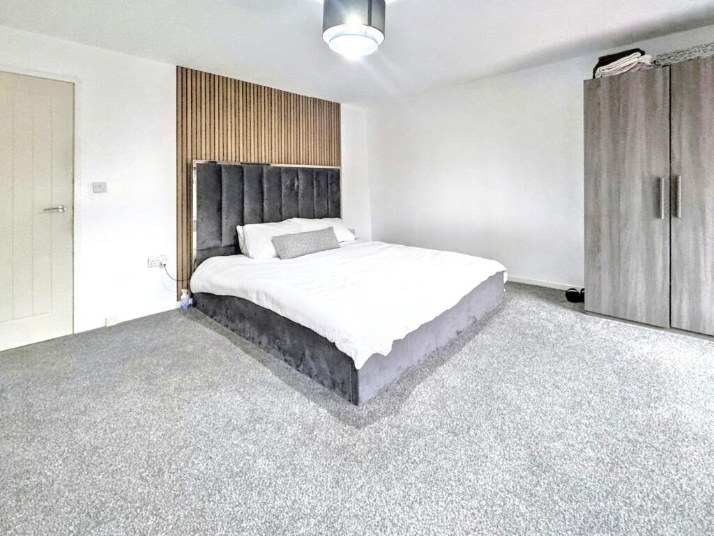 Additional property image - Eppleton Row, Hetton-le-Hole, Houghton Le Spring, Tyne and Wear, DH5 9DS
