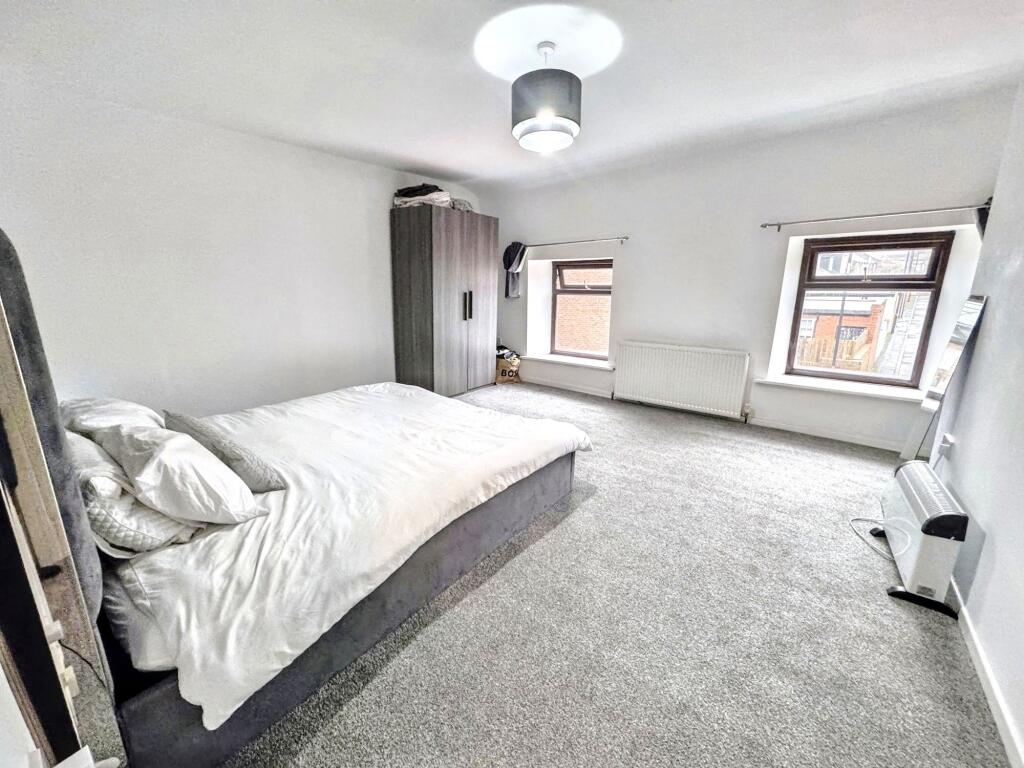 Additional property image - Eppleton Row, Hetton-le-Hole, Houghton Le Spring, Tyne and Wear, DH5 9DS