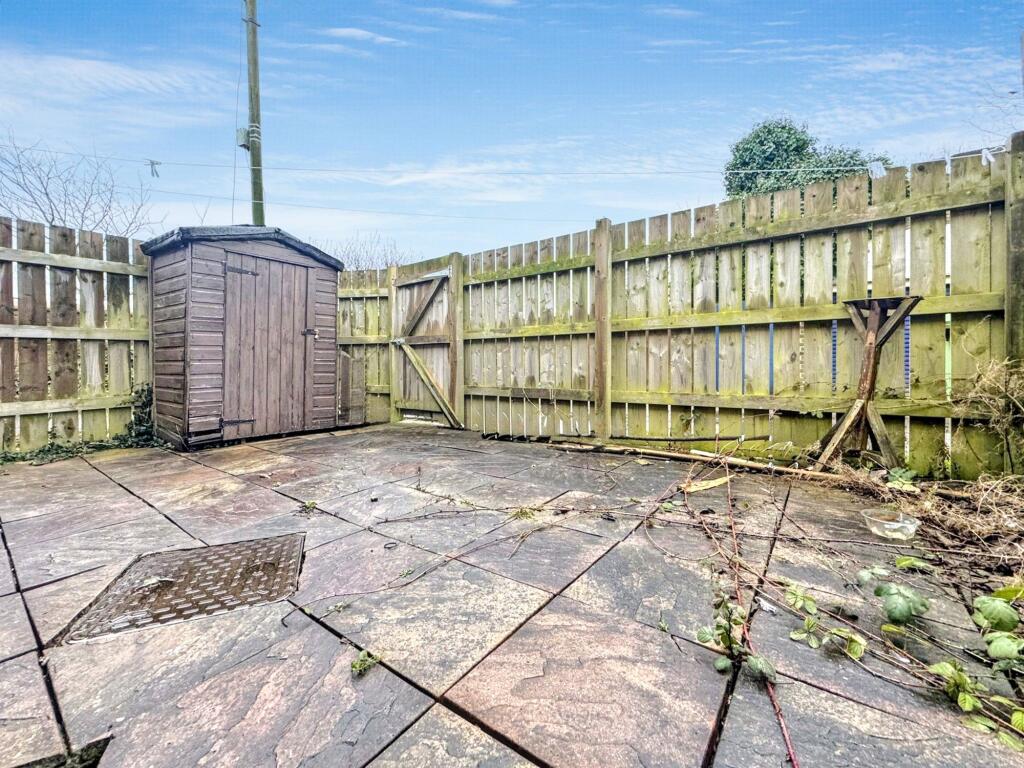 Additional property image - Eppleton Row, Hetton-le-Hole, Houghton Le Spring, Tyne and Wear, DH5 9DS