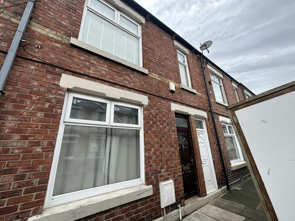 2 bedroom flat for sale in Arnold Street, Boldon Colliery, Tyne and Wear, NE35 9BD, NE35