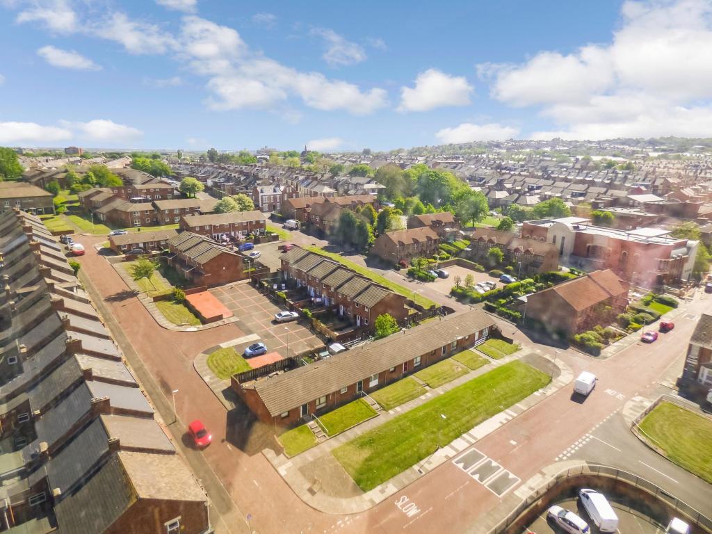 2 bedroom flat for sale in Bensham Court, Bensham, Gateshead, Tyne and