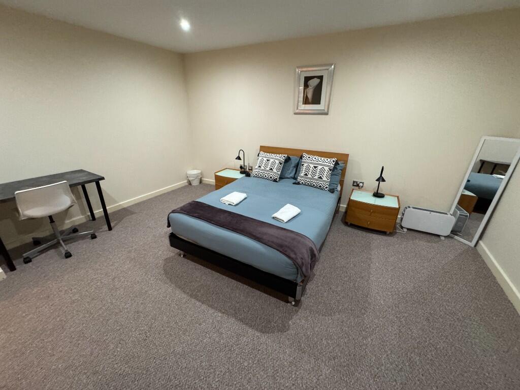 Additional property image - THe Glasshouse, 3 Canal Square, B16 8FL