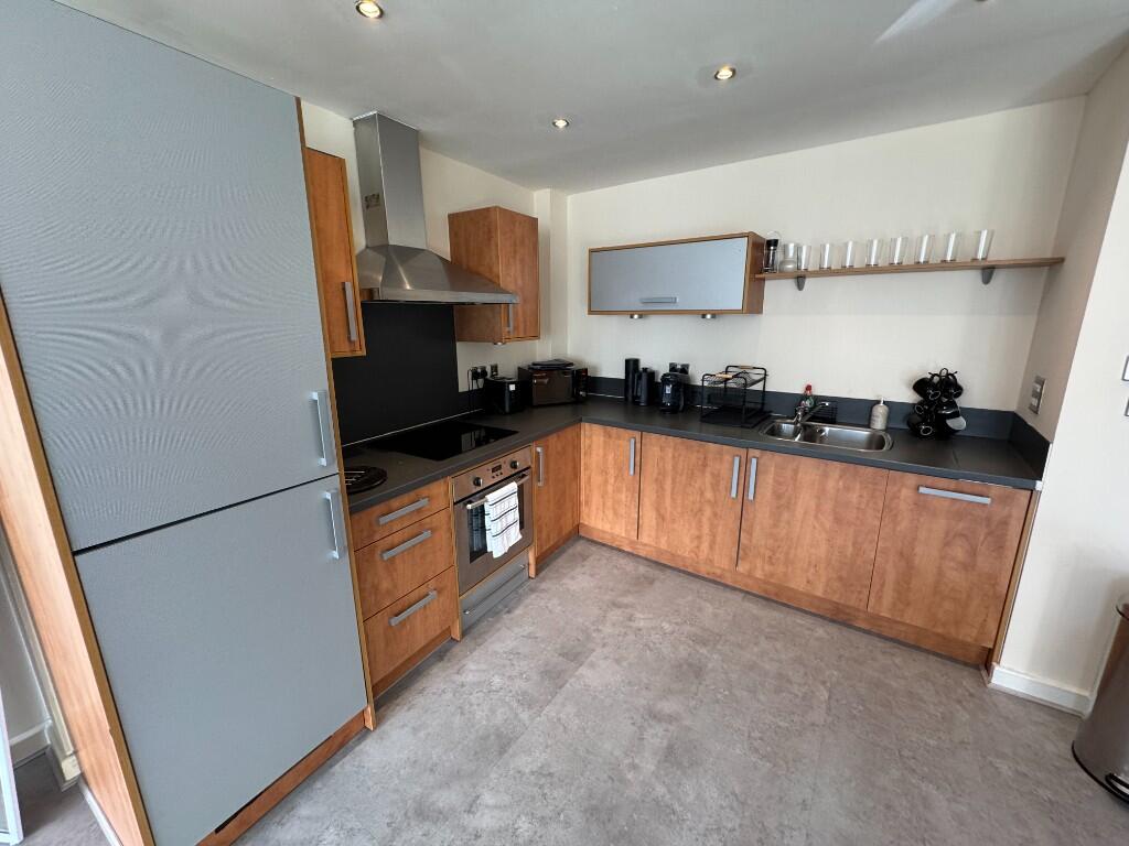 Additional property image - THe Glasshouse, 3 Canal Square, B16 8FL