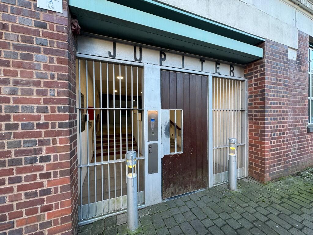 Additional property image - THe Glasshouse, 3 Canal Square, B16 8FL