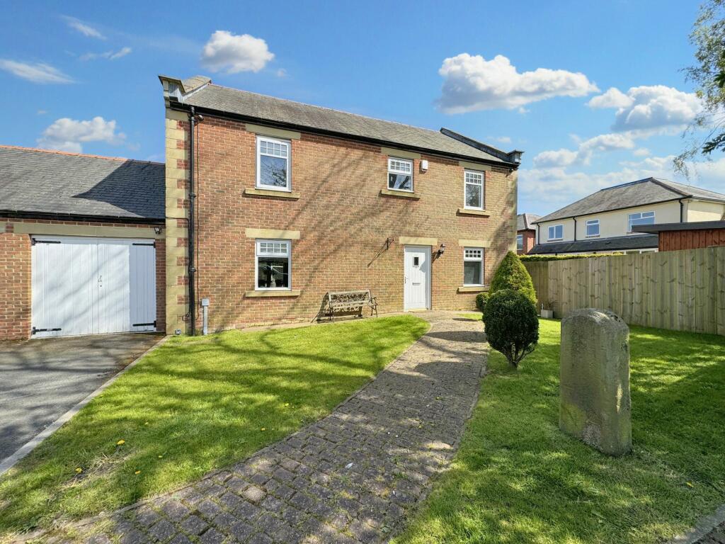 4 bedroom detached house for sale in Pegswood Village, Pegswood