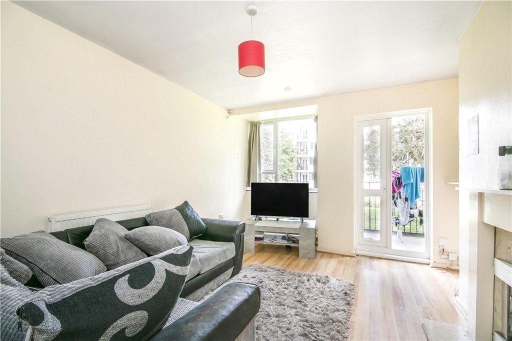 2 bedroom flat for sale in Innes Gardens, Putney, London, Greater