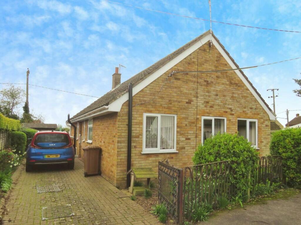 3 bedroom bungalow for sale in Lancaster Close, Methwold, Thetford