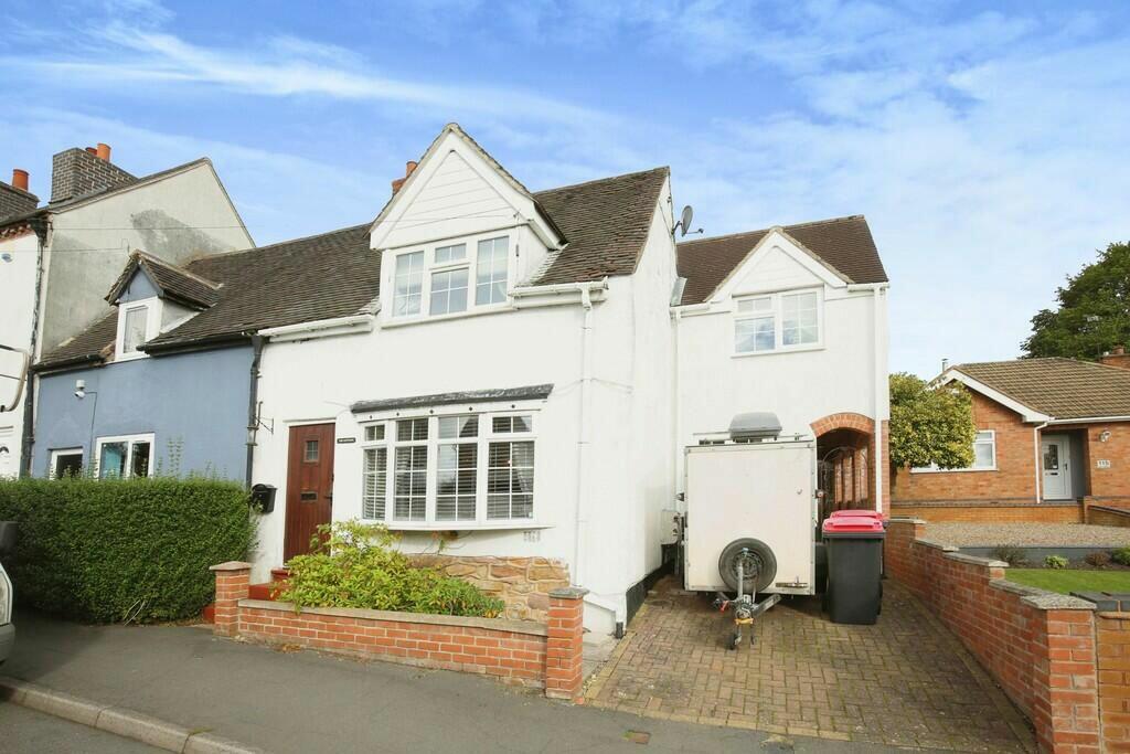 3 bedroom terraced house for sale in New Street, Baddesley Ensor