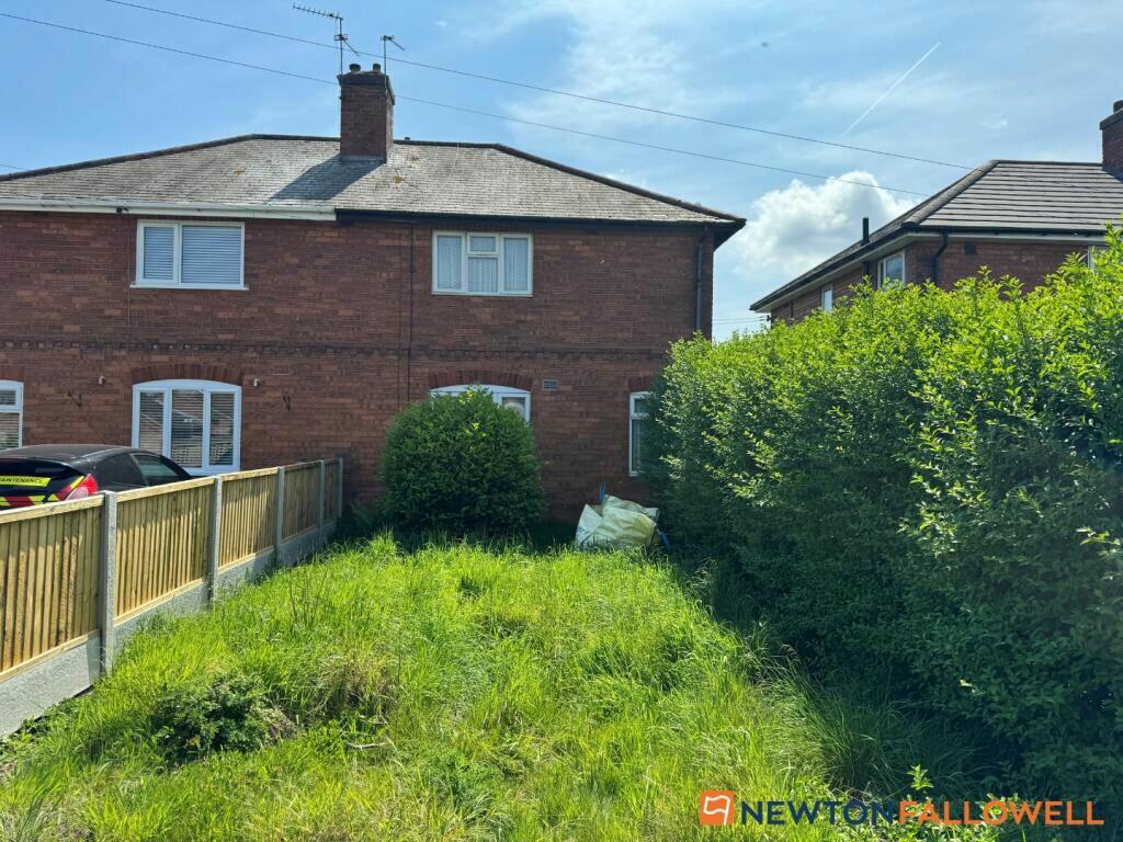 3 bedroom semidetached house for sale in Mount Road, Balderton, Newark