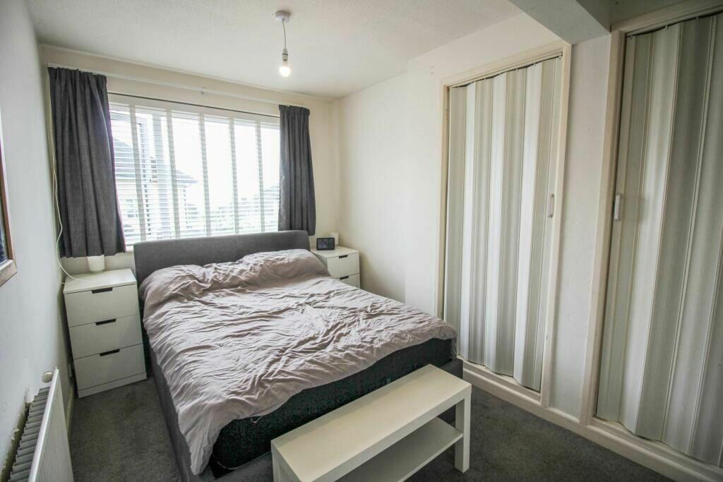 Additional property image - 3 Furze Close, Weston-super-Mare, Somerset, BS22 9SH