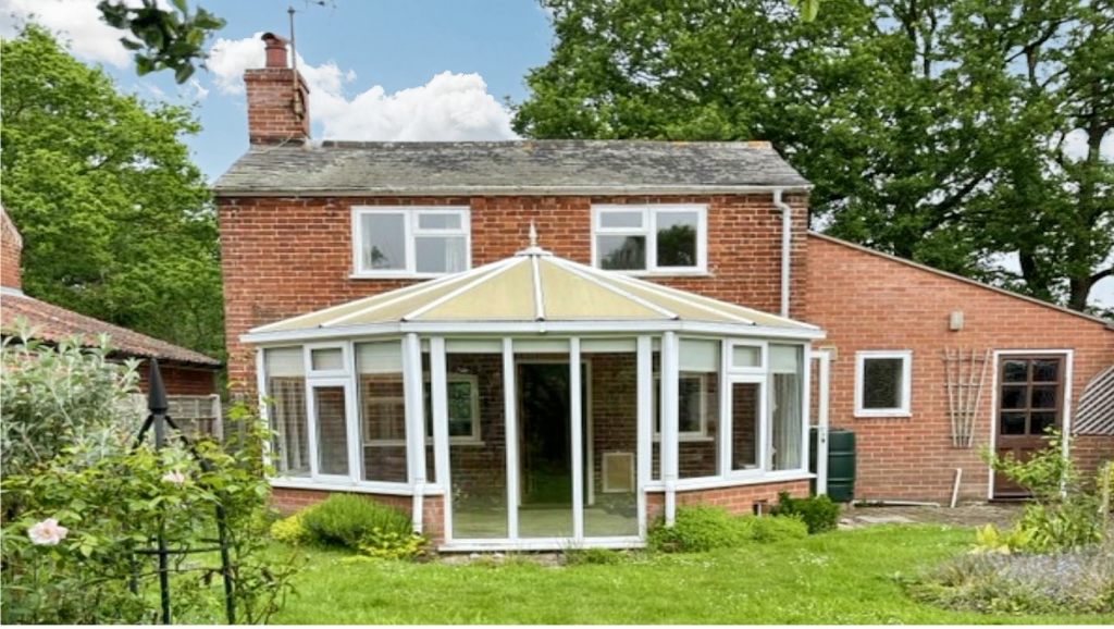 2 bedroom cottage for sale in Threehammer Common, Neatishead, Norwich