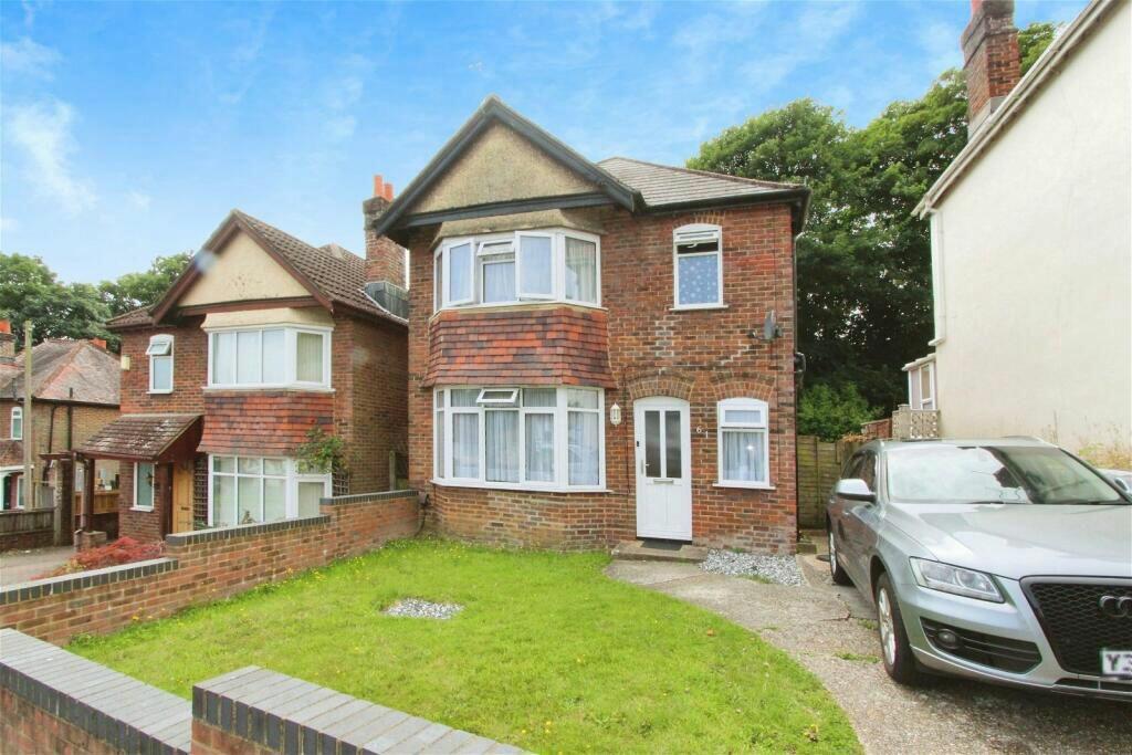 3 bedroom detached house for sale in Dale Road, Maybush, Southampton