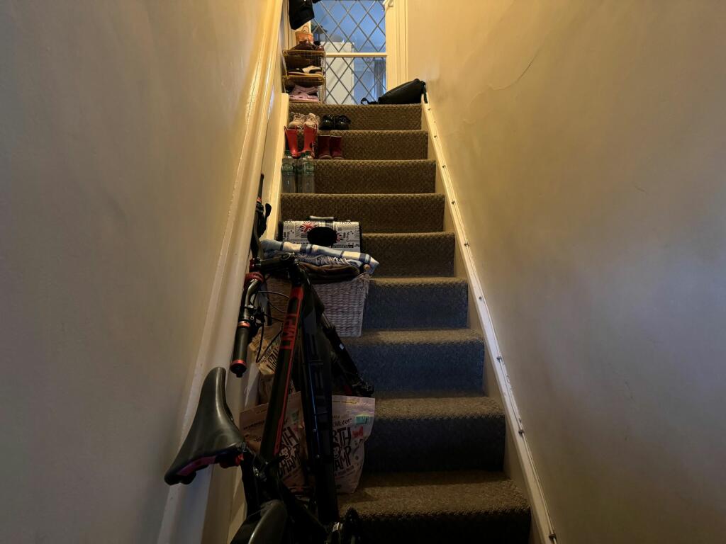 Additional property image - Glenlee Road, Lidget Green, Bradford, West Yorkshire, BD7 2QA