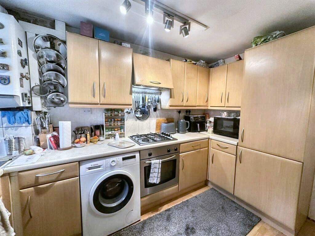 Additional property image - Ullswater Drive, Bradford, West Yorkshire, BD6 2TE