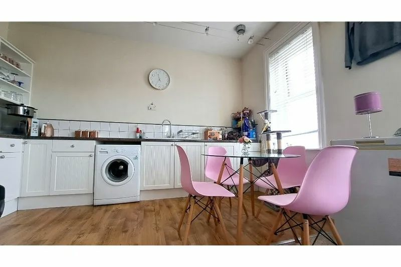 Additional property image - Westgate Bay Avenue, Westgate-on-Sea, Kent, CT8 8AH