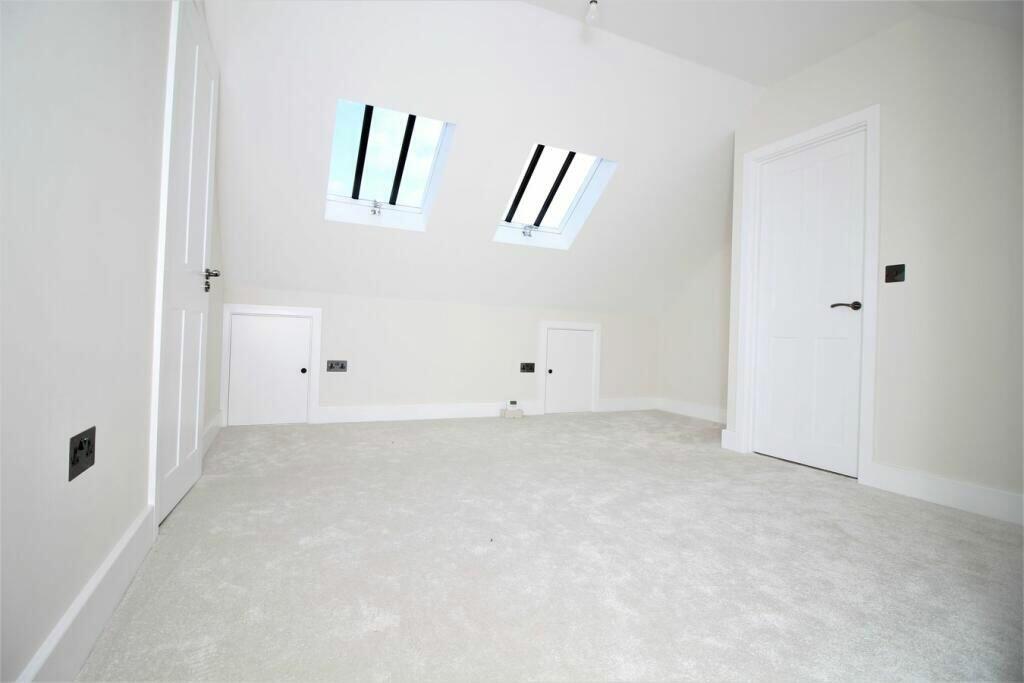 Additional property image - Park Street, Hatfield, Hertfordshire, AL9 5AT