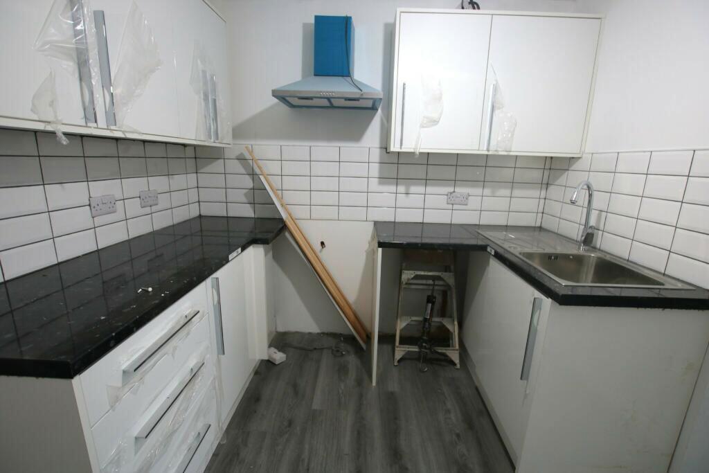 Additional property image - Brantwood Avenue, Blackburn, Lancashire, BB1 3LZ