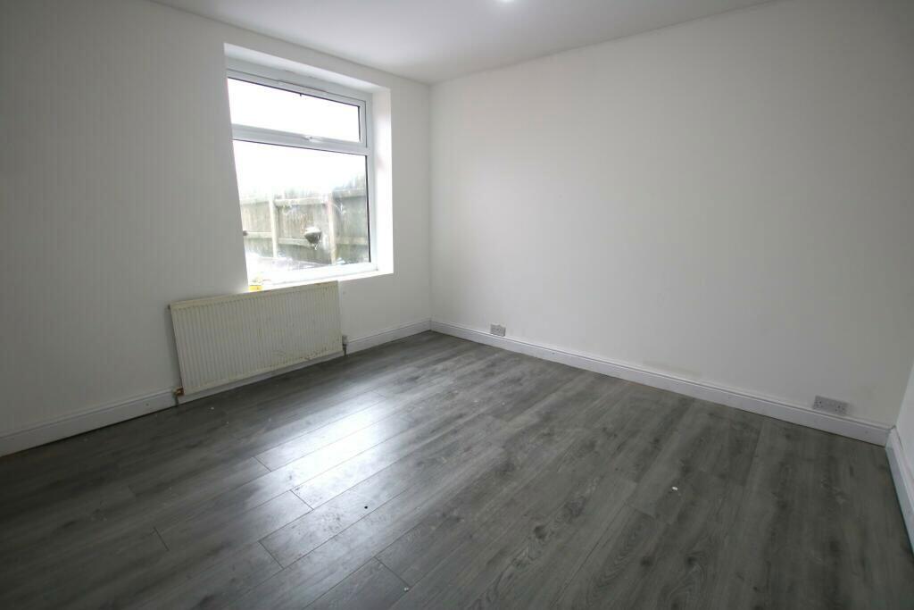 Additional property image - Brantwood Avenue, Blackburn, Lancashire, BB1 3LZ