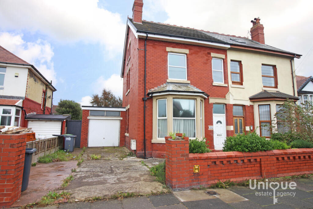 Main image of property: Fleetwood Road, Thornton-Cleveleys, Lancashire, FY5 1NJ