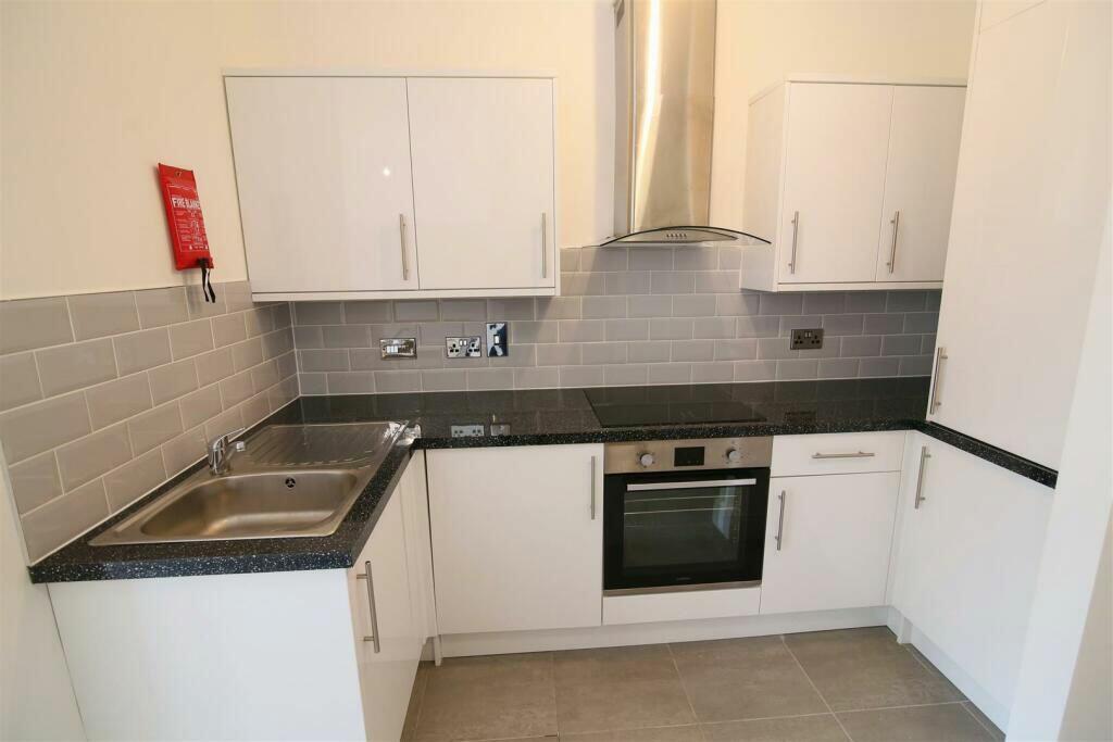 Additional property image - Symington House, Market Street, Rugby, Warwickshire, CV21 3DQ