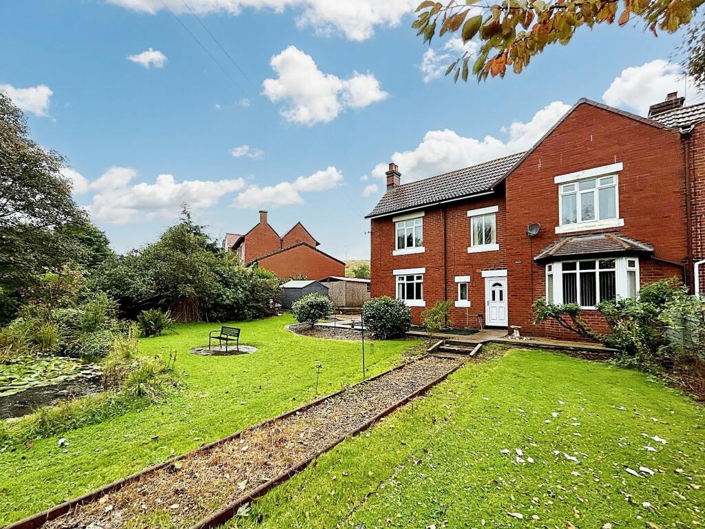 4 bedroom semidetached house for sale in Yohden Crescent, Horden