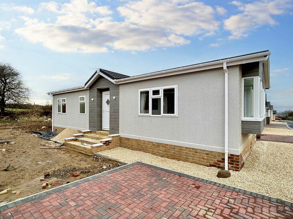 2 bedroom bungalow for sale in Easington Road, Hartlepool, Durham, TS24