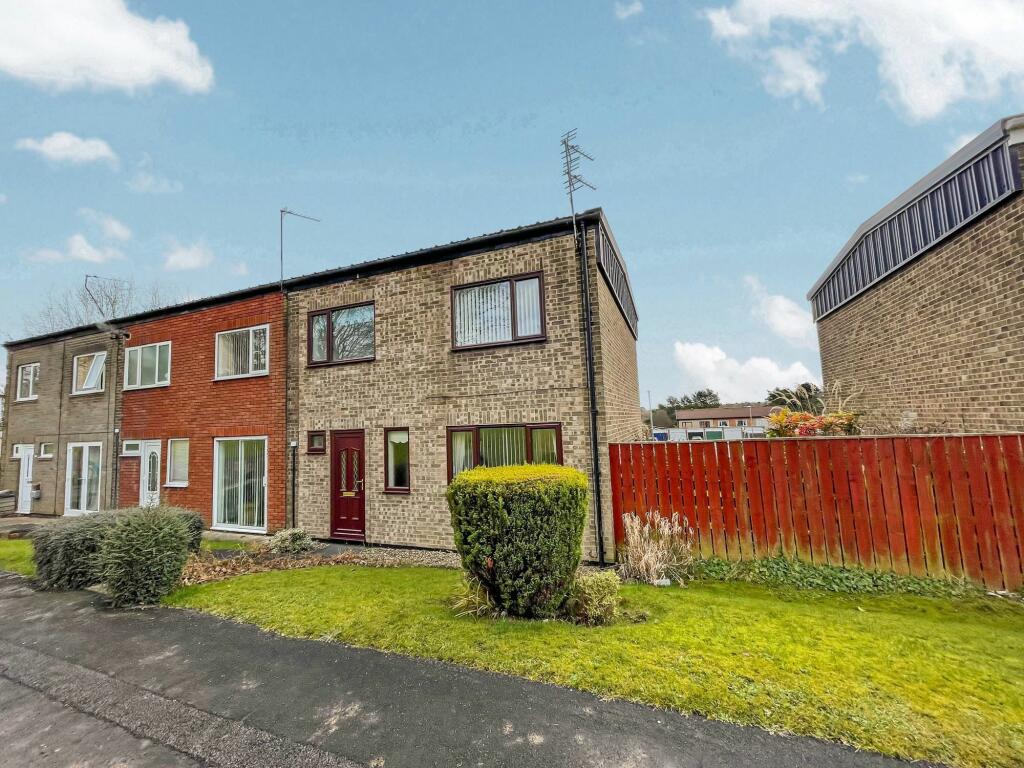 3 bedroom terraced house for sale in Hatfield Place, Peterlee, Durham, SR8 5SU, SR8