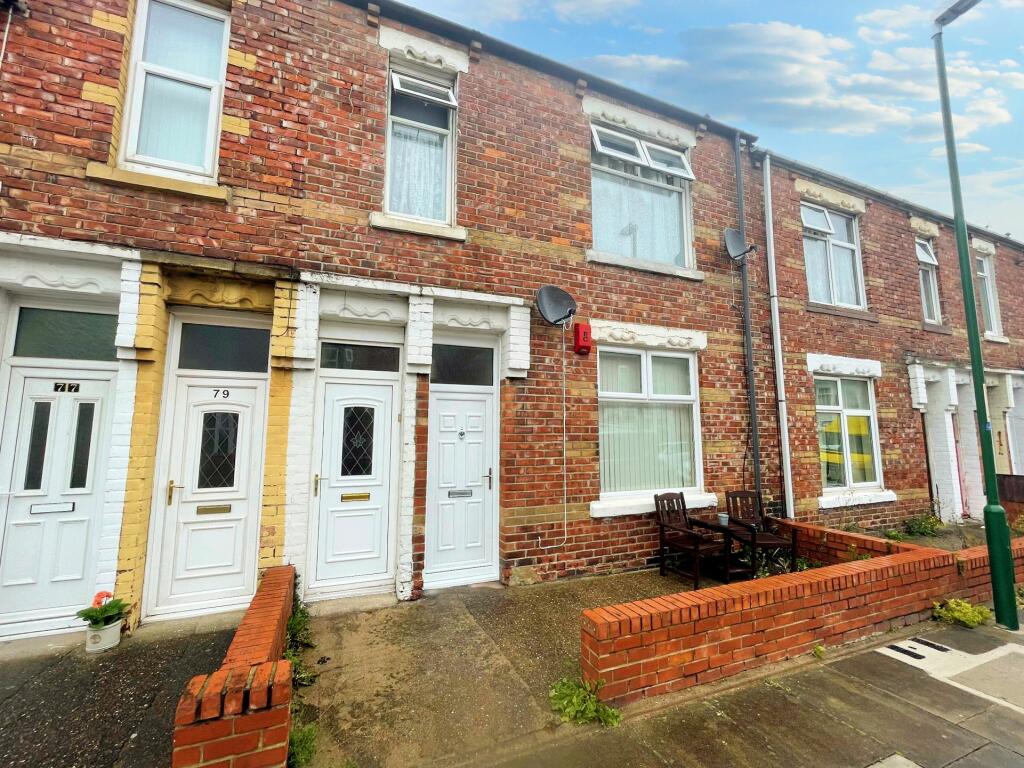 2 bedroom ground floor flat for sale in Leighton Street, Westoe, South