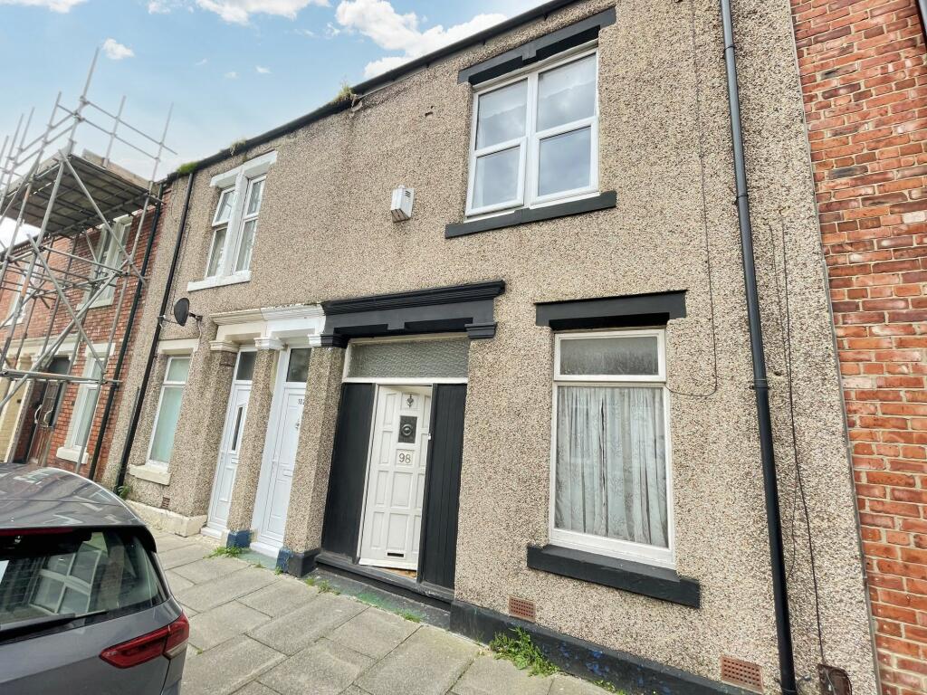 2 bedroom terraced house for sale in Eglesfield Road, Laygate, South