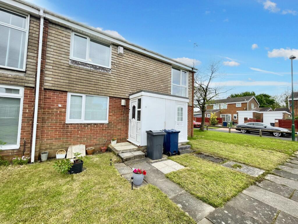 2 bedroom flat for sale in Lancaster Way, Fellgate, Jarrow, Tyne and